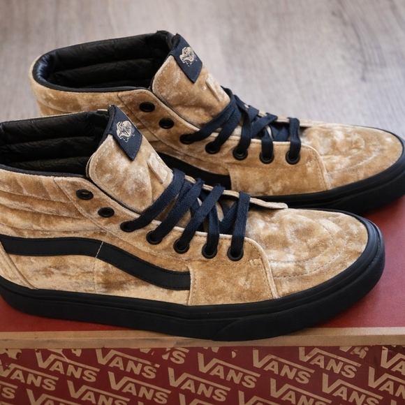 Vans Sk8 Hi Velvet Gold Black Women 7.5 High Top Sneakers,Men Size 6 - Picture 8 of 8